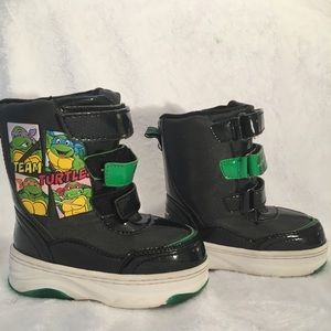 TMNT Light-Up Snow Boots.